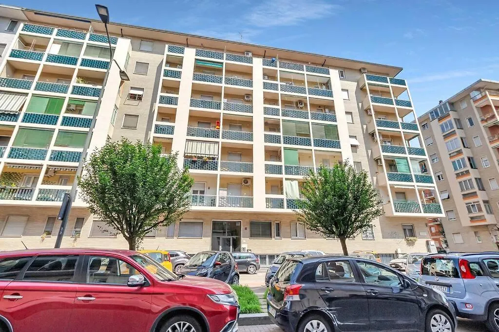Alessia'S Flat - Caroli Apartment Milan