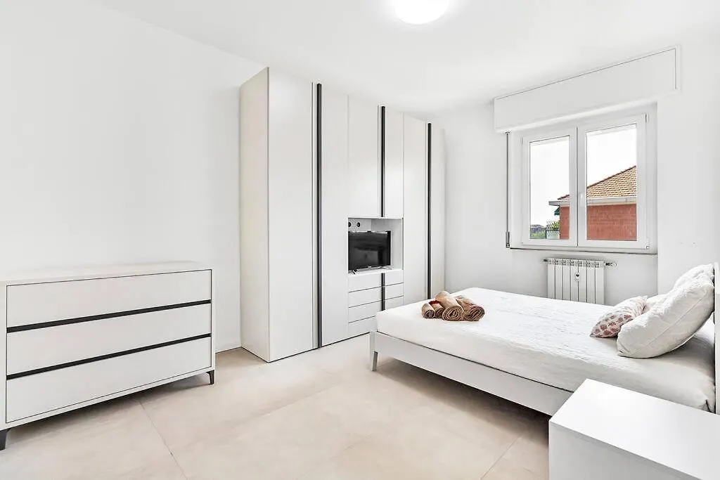 Alessia'S Flat - Caroli Apartment Milan